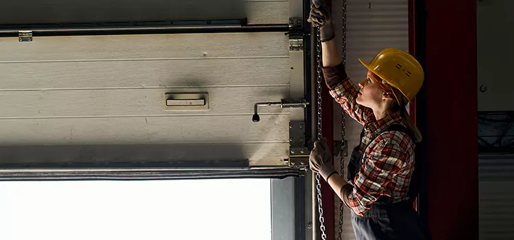 Addressing Common Garage Door Stoppage Issues in Maplewood, MN